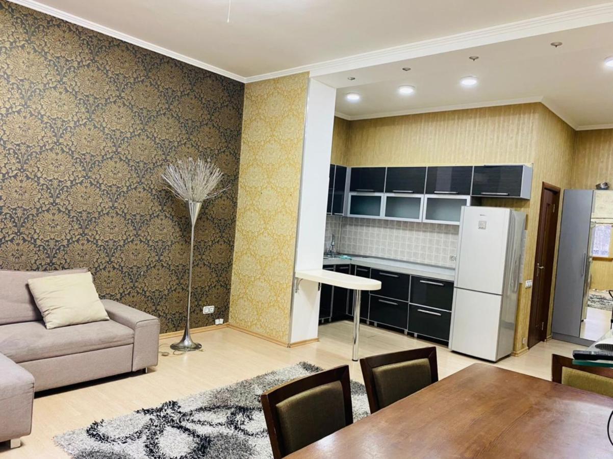 Бульвар Эркиндик74 Bishkek Exterior photo